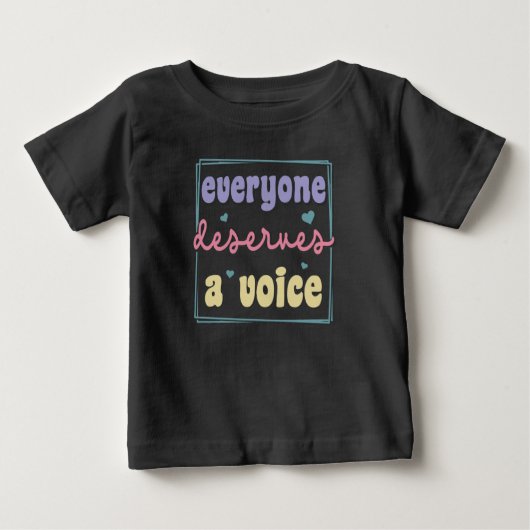 T-shirt Pour Bébé Tout Le Monde Mérite Une Voix (Devant)