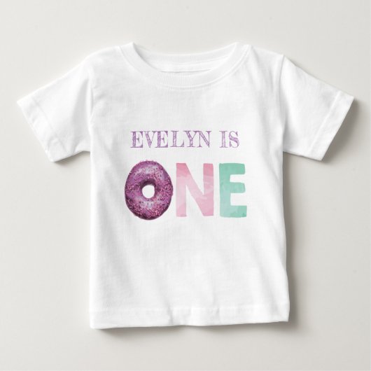 T-shirt Pour Bébé Un gâteau d'anniversaire personnalisé (Devant)