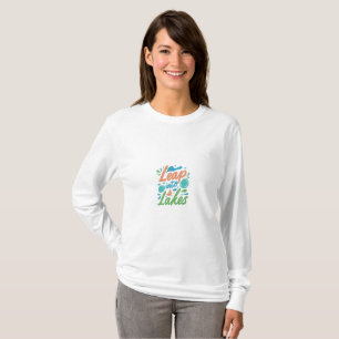 T-shirt pour femmes conçu "Leap Into Lakes".