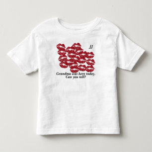 T-shirt Pour Les Tous Petits Couvert dans Baisers personnalisables