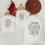 T-shirt Pour Les Tous Petits Famille Crazy Cousin Crew<br><div class="desc">Non seulement les t-shirts correspondants sont parfaits pour unifier les membres de la famille, mais ils peuvent aussi être un excellent début de conversation. Les gens pourront vous poser des questions sur votre réunion de famille et les t-shirts sur mesure, ce qui vous donnera l'occasion de partager vos histoires et...</div>