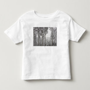 T-shirt Pour Les Tous Petits Forêt à feuillage persistant en hiver