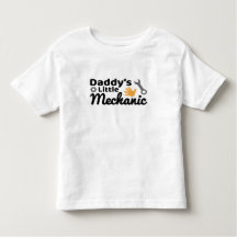 Le petit mécanicien de papa