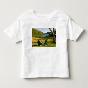 T-shirt Pour Les Tous Petits Les chaises Adirondack sur la pelouse du Jourdain