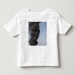 T-shirt Pour Les Tous Petits Les nuages foncés de la fumée et du feu émergen