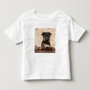 T-shirt Pour Les Tous Petits Marionnette allemande en panier