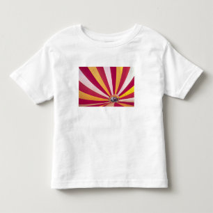 T-shirt Pour Les Tous Petits Personnes remplissant un ballon à air chaud, Fort
