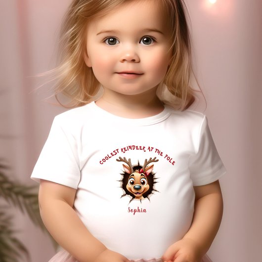 T-shirt Pour Les Tous Petits Reindeer Girl à travers le nom Noël