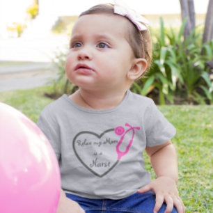 T-shirt Pour Les Tous Petits Relax Ma Mère Est Une Infirmière Coeur Stethoscope