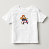 Singe comme patineur avec skateboard