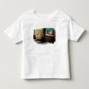 T-shirt Pour Les Tous Petits Tambours sculptés à la main, Livingston, Zambie