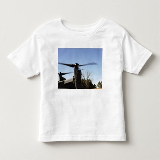 T-shirt Pour Les Tous Petits Un CV-22 Osprey se prépare à décoller (Devant)