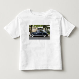 T-shirt Pour Les Tous Petits Vieille mais très bien entretenue voiture Audi.