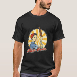T-shirt Pouvoirs à la farine Baker Femme tenant la broche