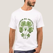 T-shirt Powered by Shamrock Luck Irish Green St Patrick's  (Devant)