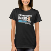 T-shirt Première Fois Grandma Est 2023 Promue À Granny 202 (Devant)