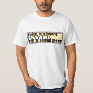 T-shirt Prenez un Hayek court outre d'un long pilier