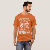 T-shirt Prévisions de week-end Camping avec risque de vin (Devant entier)