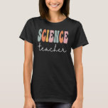T-shirt Professeur de sciences Retro Femmes Super Joyeuses<br><div class="desc">Professeur De Sciences Rétro Femmes Super Heureux Premier Jour D'École.</div>