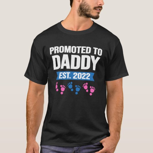 T-shirt Promoted To Daddy Est 2022 Triplets Baby Announce (Devant)