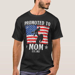 T-shirt Promoted To Mom American Flag Motheru2019s Day