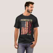 T-shirt Promoted To Uncle Est 2026 New Family Member USA F (Devant entier)