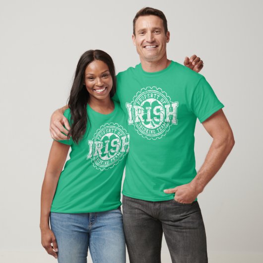 T-shirt Propriété d'équipe potable irlandaise (Unisexe)