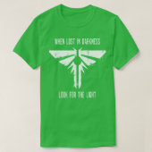 T-shirt Quand perdu dans l'obscurité, cherchez les luciole (Design devant)