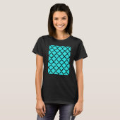 T-shirt Quatrefoil Pattern In Black Outline On Aqua Blue (Devant entier)