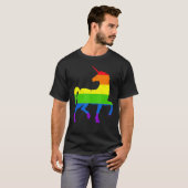 T-shirt Queer Gay Pride Month Rainbow Flag Fantasy Unicorn (Devant entier)