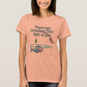 T-shirt Quelque Chose De Pêcheur Qui Se Déroule Sur Un Eng