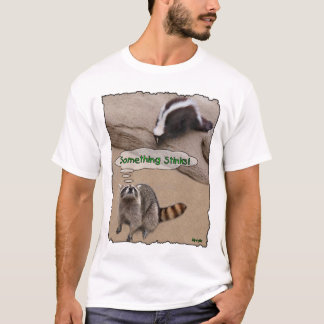 T-shirt Quelque chose empeste