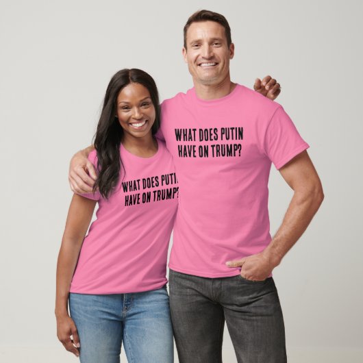 T-shirt Qu'est-ce que Poutine a sur Trump ? (Unisexe)