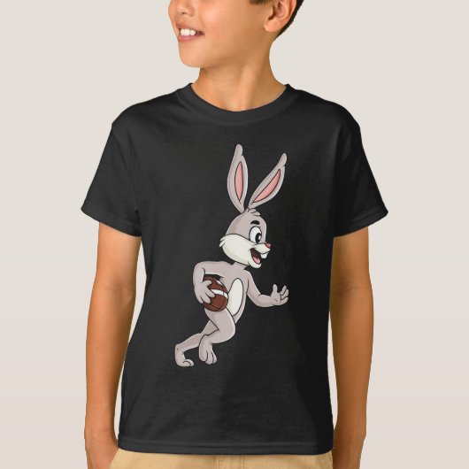 T-shirt Rabbit De Pâques Courir Avec Un Football Fun Boys  (Devant)