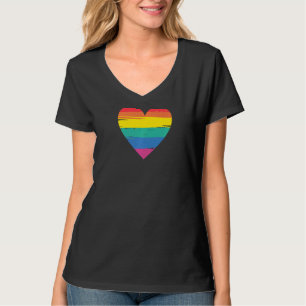 T-shirt Rainbow Heart Transgender Queer Lgbtq+ Love Equali