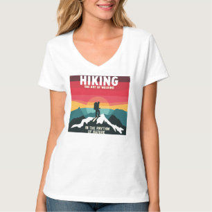 T-shirt Randonnée Adventure Attend une conception Vintage