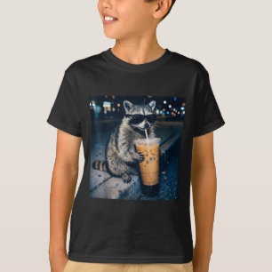 T-shirt Raton laveur buvant du café glacé mème animal drôl