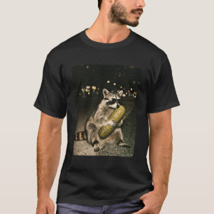 T-shirt Raton laveur mangeant un gros concombre vert rue d