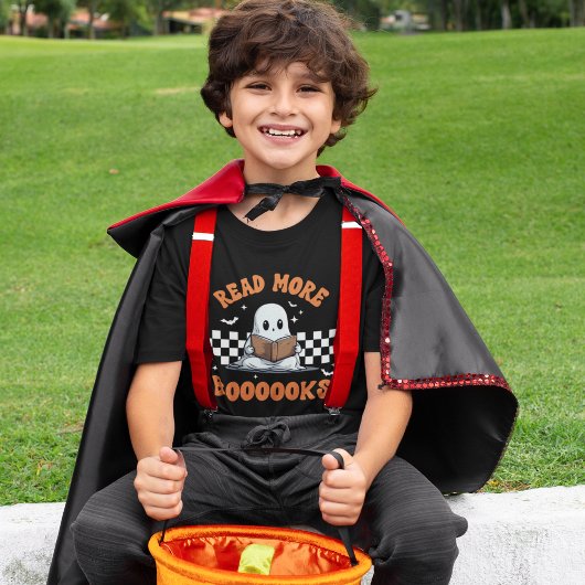 T-shirt Read More Boooooks Funny Halloween