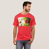 T-shirt "Red Apples Tree On Sunny Day" Photo Mignonne. Com (Devant entier)