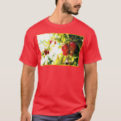 T-shirt "Red Apples Tree On Sunny Day" Photo Mignonne. Com (Devant)