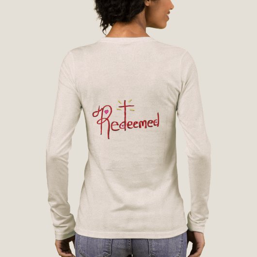 T Shirt ‘Redeemed’ Hand Drawn Text Cross Hearts (Achterkant)