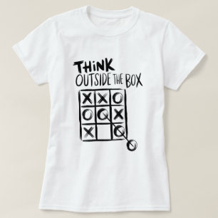 T-shirt Réfléchissez Dehors De La Boîte