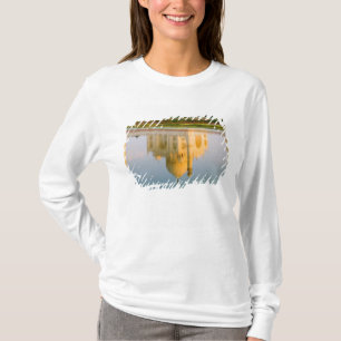 T-shirt Réflexion du temple mondialement célèbre Taj Mahal
