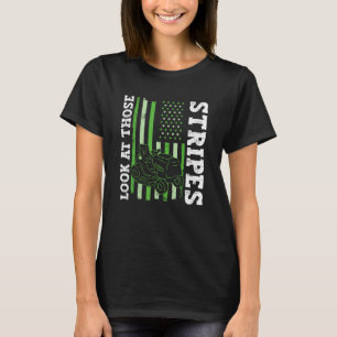 T-shirt Regardez Ces Grandes - Pelouse Maillot Drôle Papa