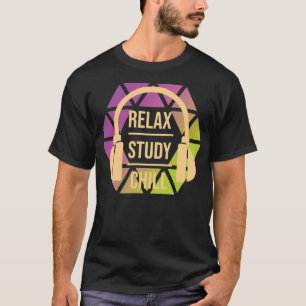 T-shirt relaxing studying chilling