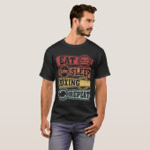 T-shirt Répéter la boîte de nuit (Devant entier)