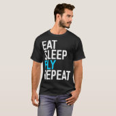 T-shirt Répéter le vol du sommeil (Devant entier)