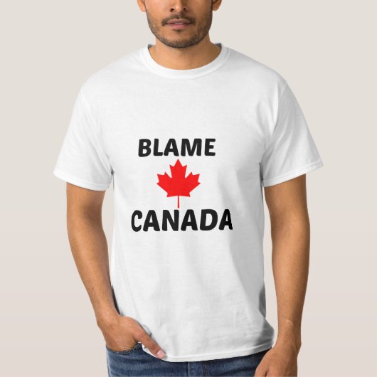 T-SHIRT REPROCHER LE CANADA (Devant)