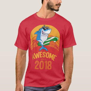 T-shirt Requin Anniversaire 2 Ans Surf Awesome Depuis 2018